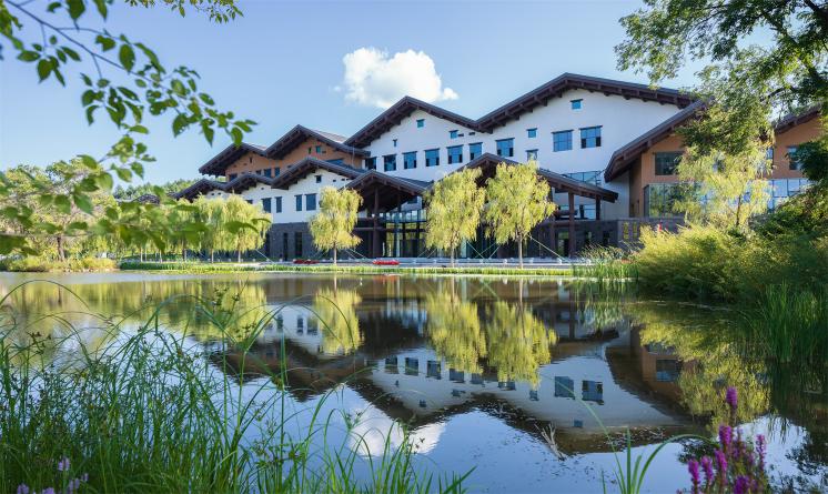 吉林省通化市杨靖宇干部学院景观建筑设计 | 土人设计