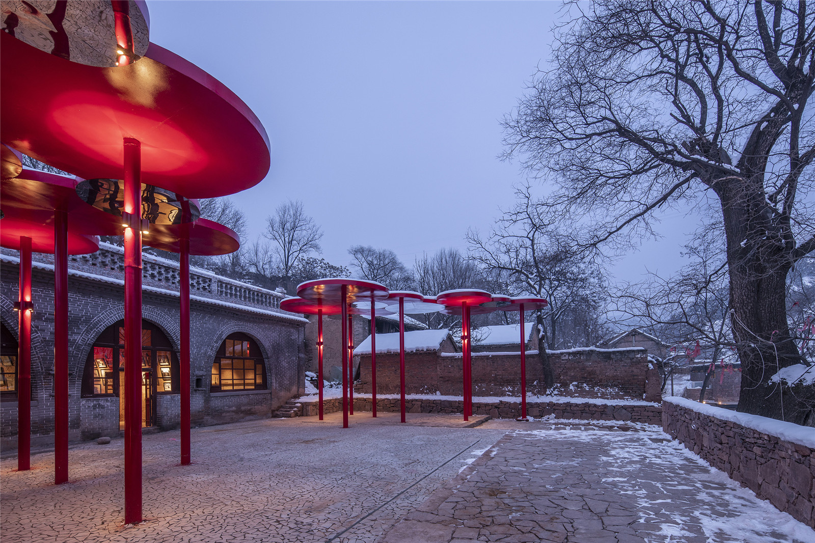 夜晚的场地 Site in night.jpg