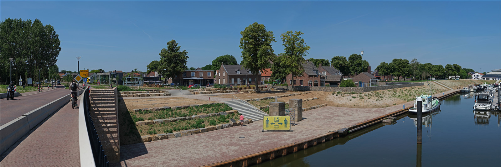 new bridge and village centre wanssum_foto hans van der meer.jpg