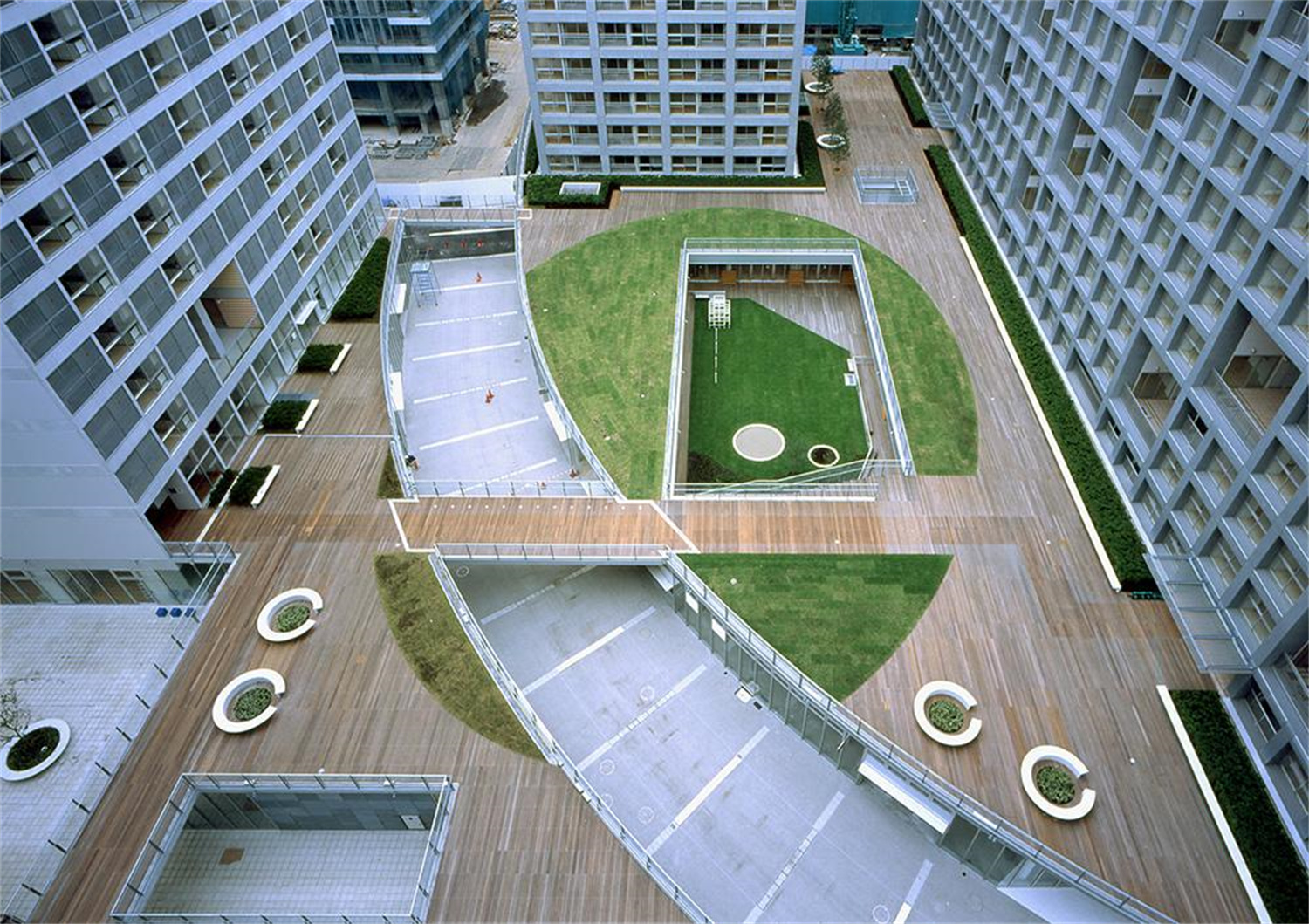 Canal Court 1_1000px_1.jpg