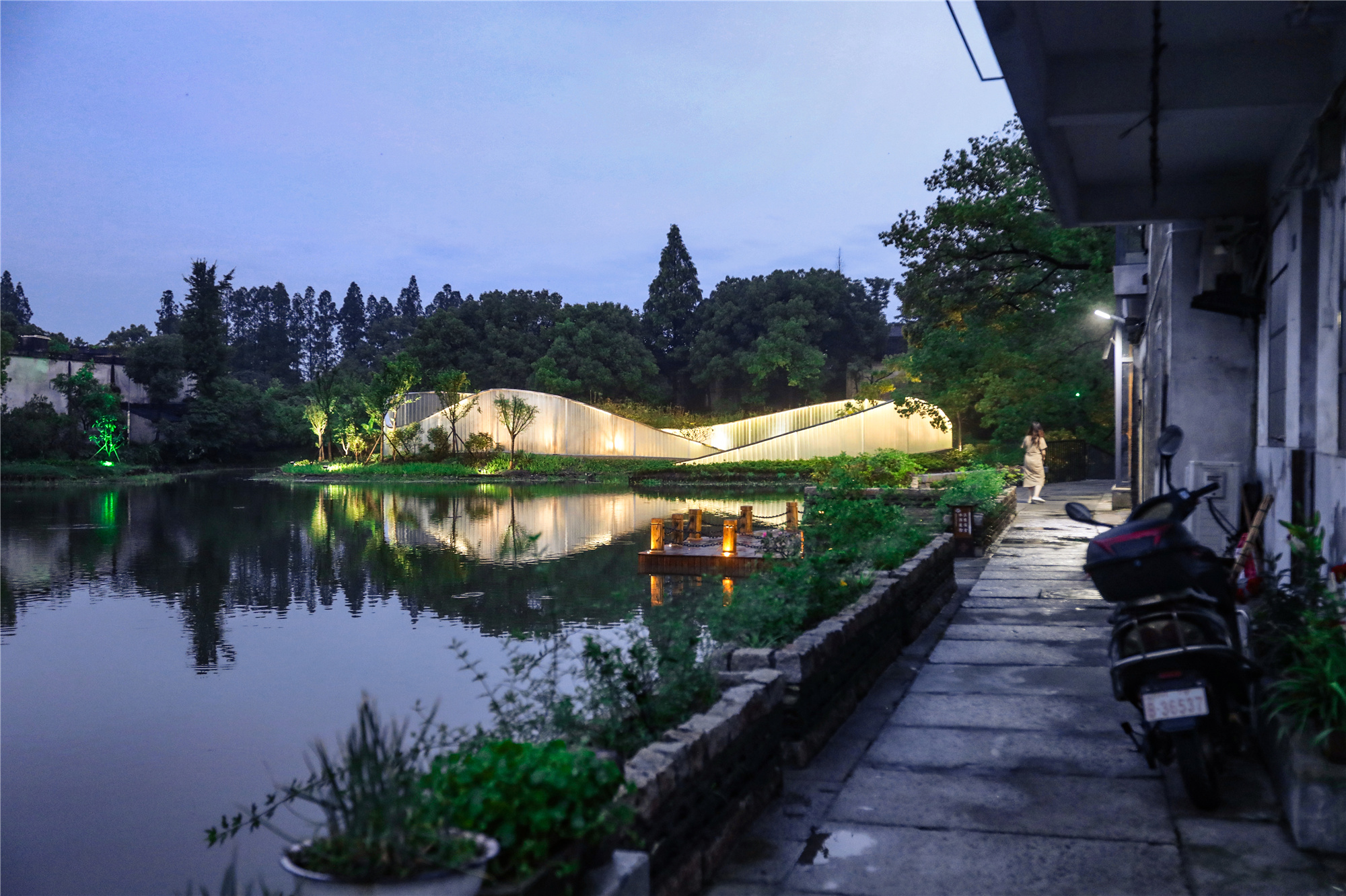 “影之齐”夜景,night view of Neat of Shadow.jpg