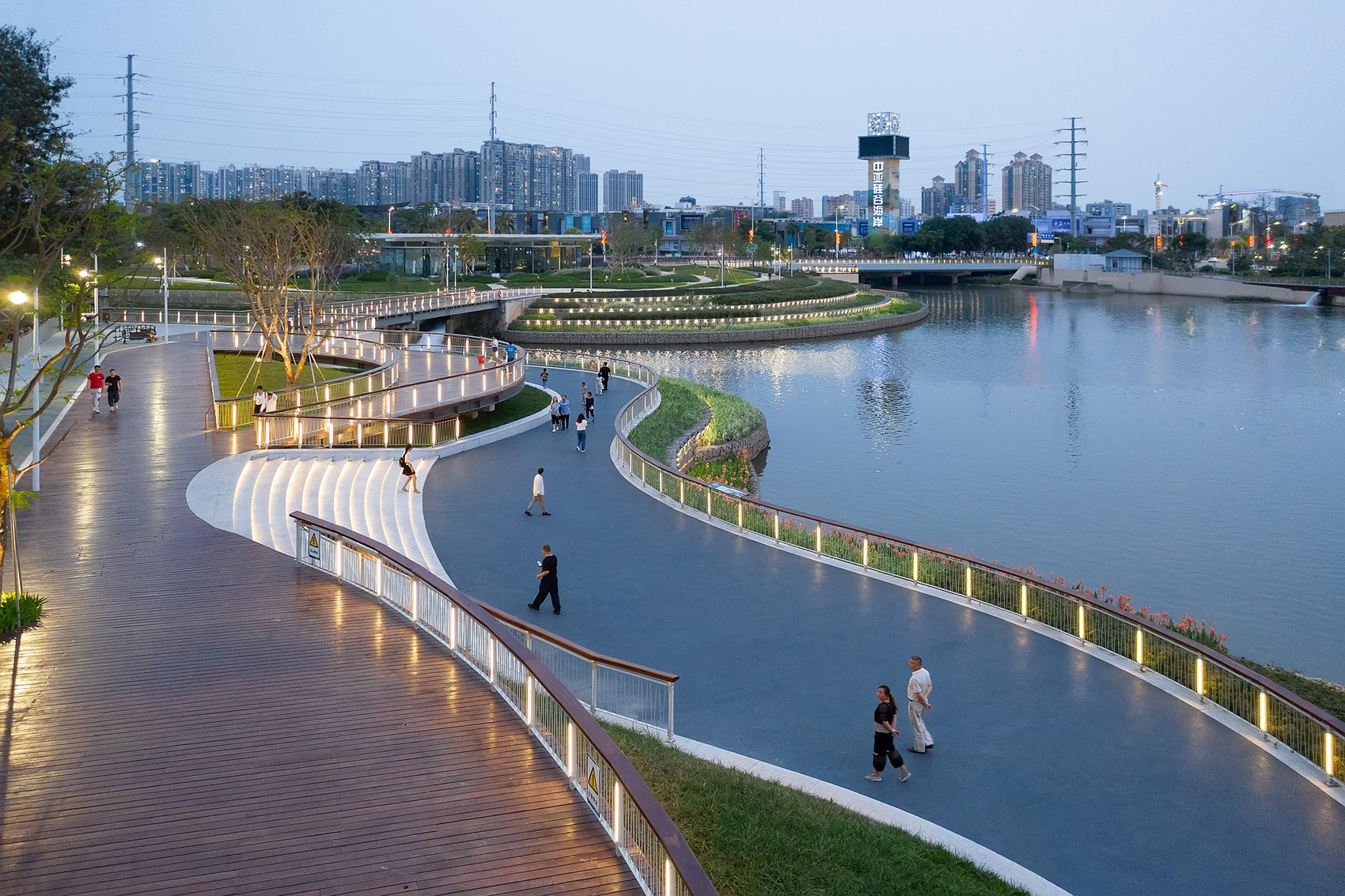 15 Meandering Promenade Night View 曲岸眺台夜景.jpg