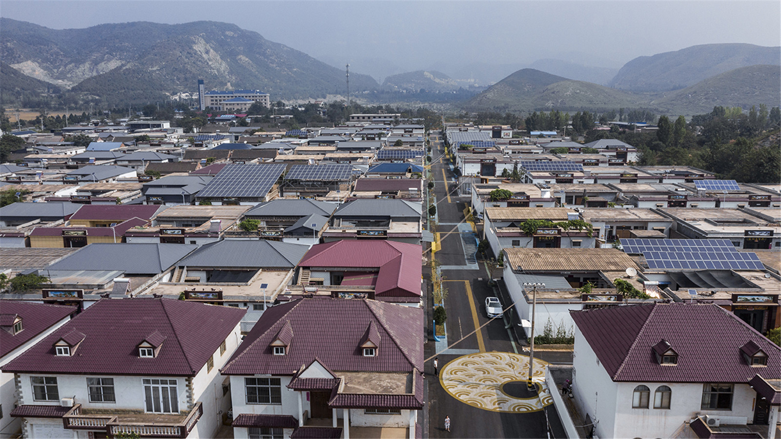 01_宰湾村鸟瞰，一个真实的普通乡村bird view of Zaiwan village, a real normal village .jpg