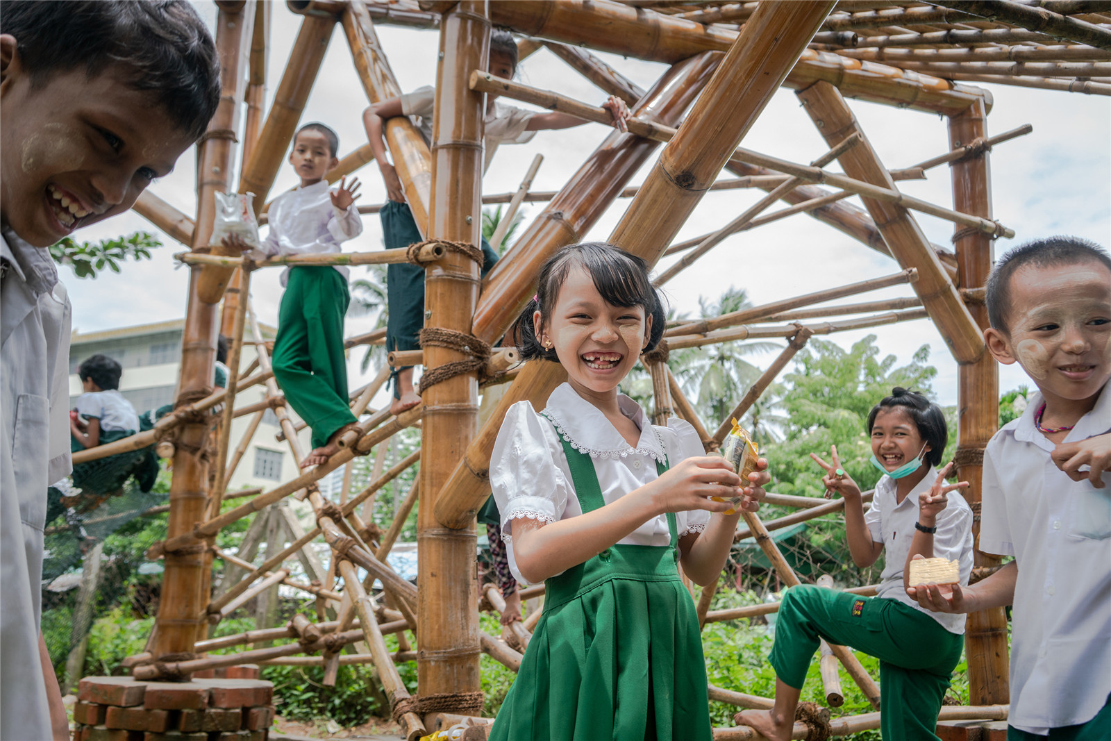 blue-temple-bamboo-playground-16.jpg